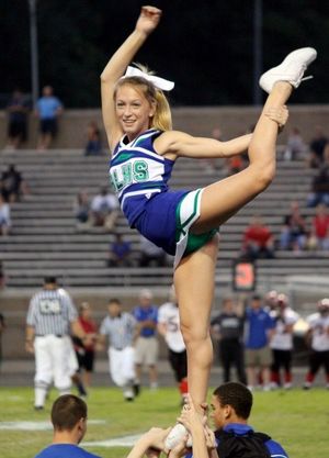 cheerleader upskirt